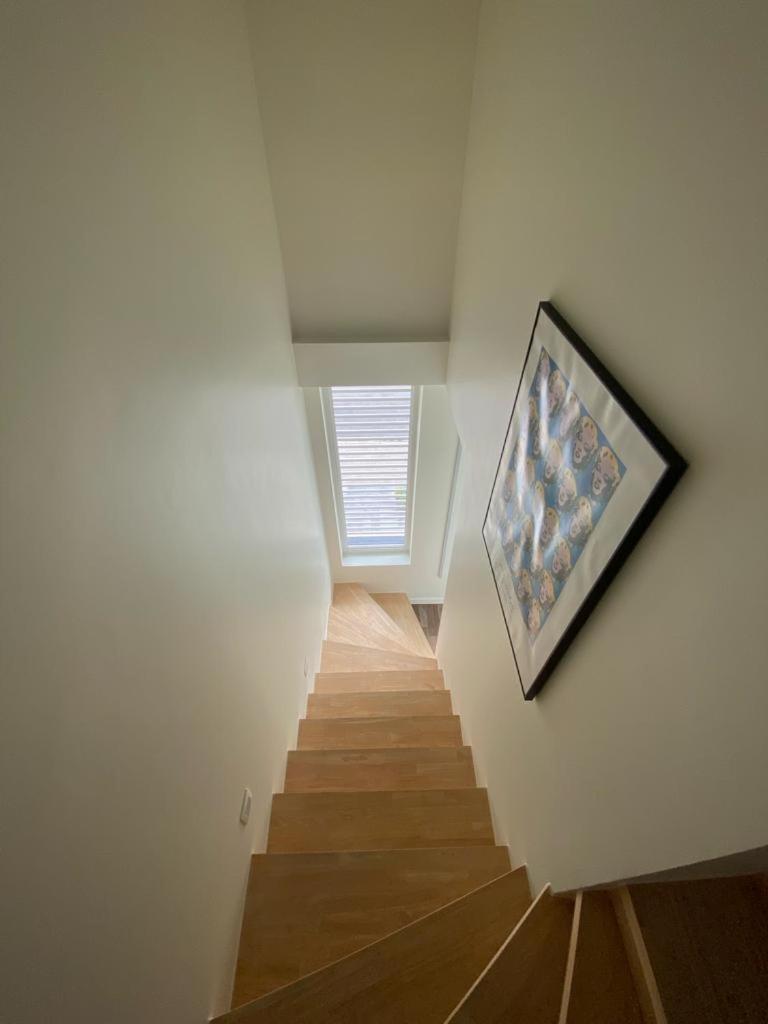 Recent En Lichtrijk Duplex-Appartement Te ウェンドゥイネ エクステリア 写真