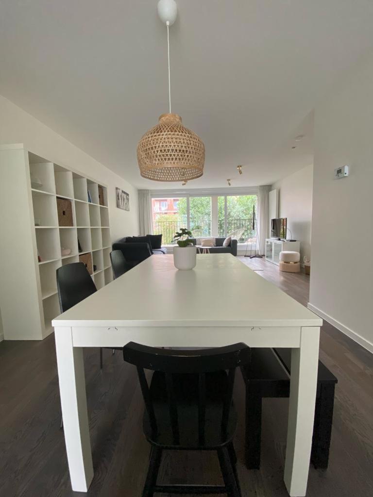 Recent En Lichtrijk Duplex-Appartement Te ウェンドゥイネ エクステリア 写真