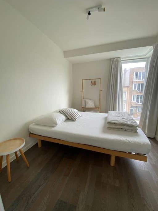 Recent En Lichtrijk Duplex-Appartement Te ウェンドゥイネ エクステリア 写真